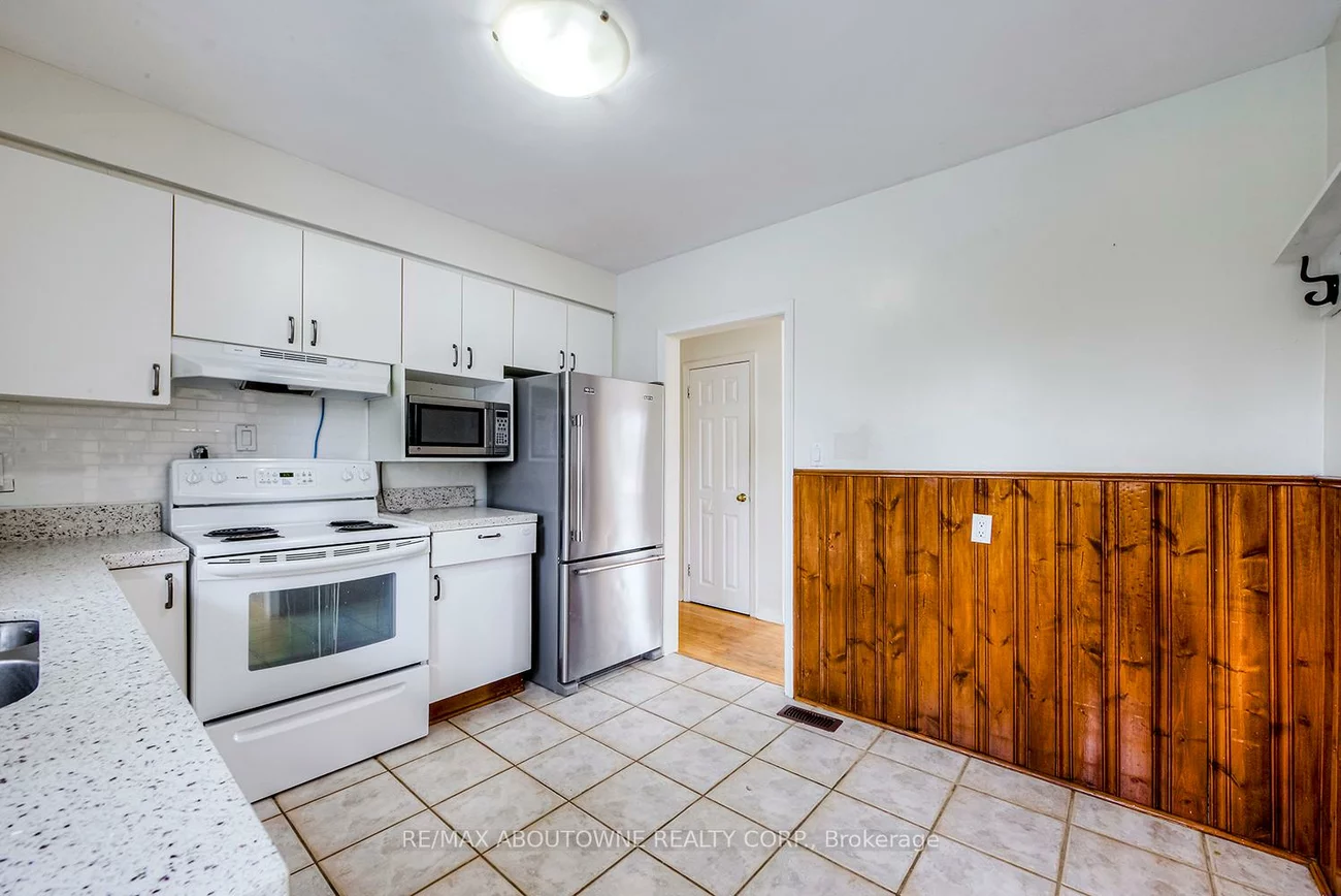 530, Lees, 1020 - WO West, Oakville
