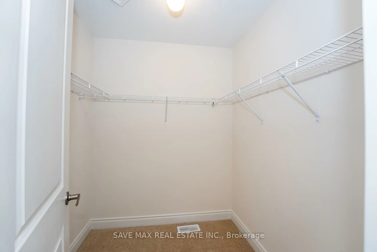 3299, Sixth, 1008 - GO Glenorchy, Oakville