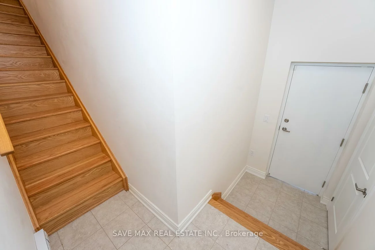3299, Sixth, 1008 - GO Glenorchy, Oakville