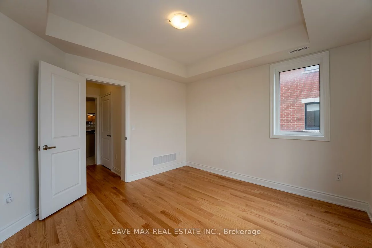 3299, Sixth, 1008 - GO Glenorchy, Oakville
