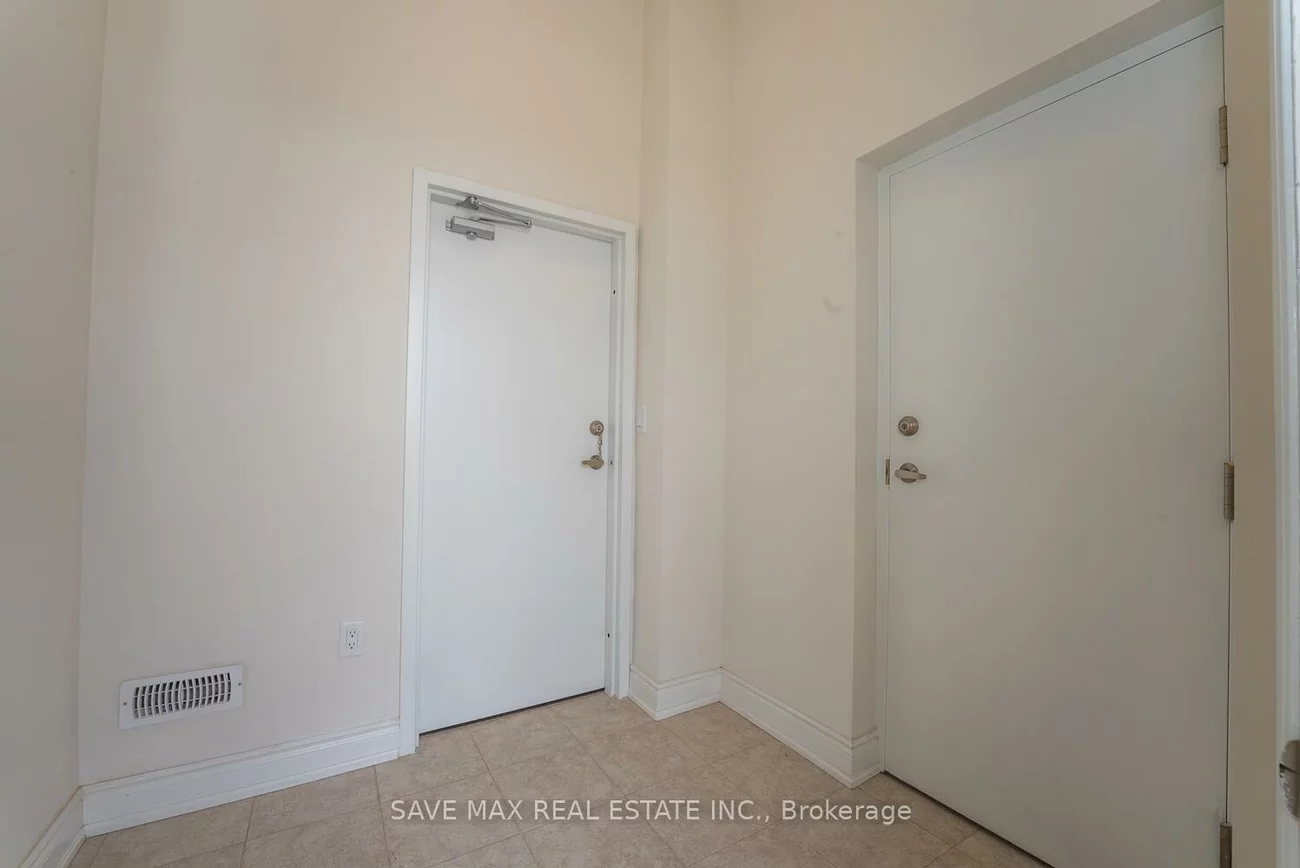 3299, Sixth, 1008 - GO Glenorchy, Oakville