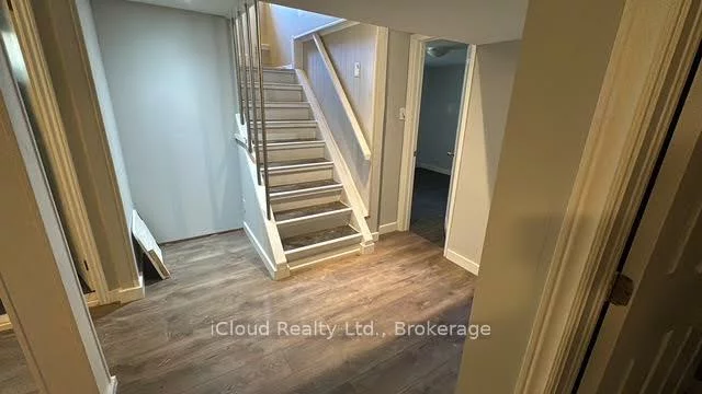 398, Christina, 1017 - SW Southwest, Oakville