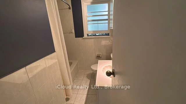 398, Christina, 1017 - SW Southwest, Oakville