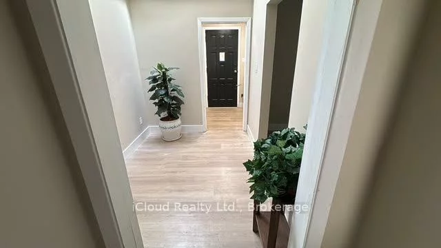 398, Christina, 1017 - SW Southwest, Oakville
