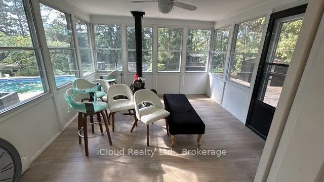 398, Christina, 1017 - SW Southwest, Oakville