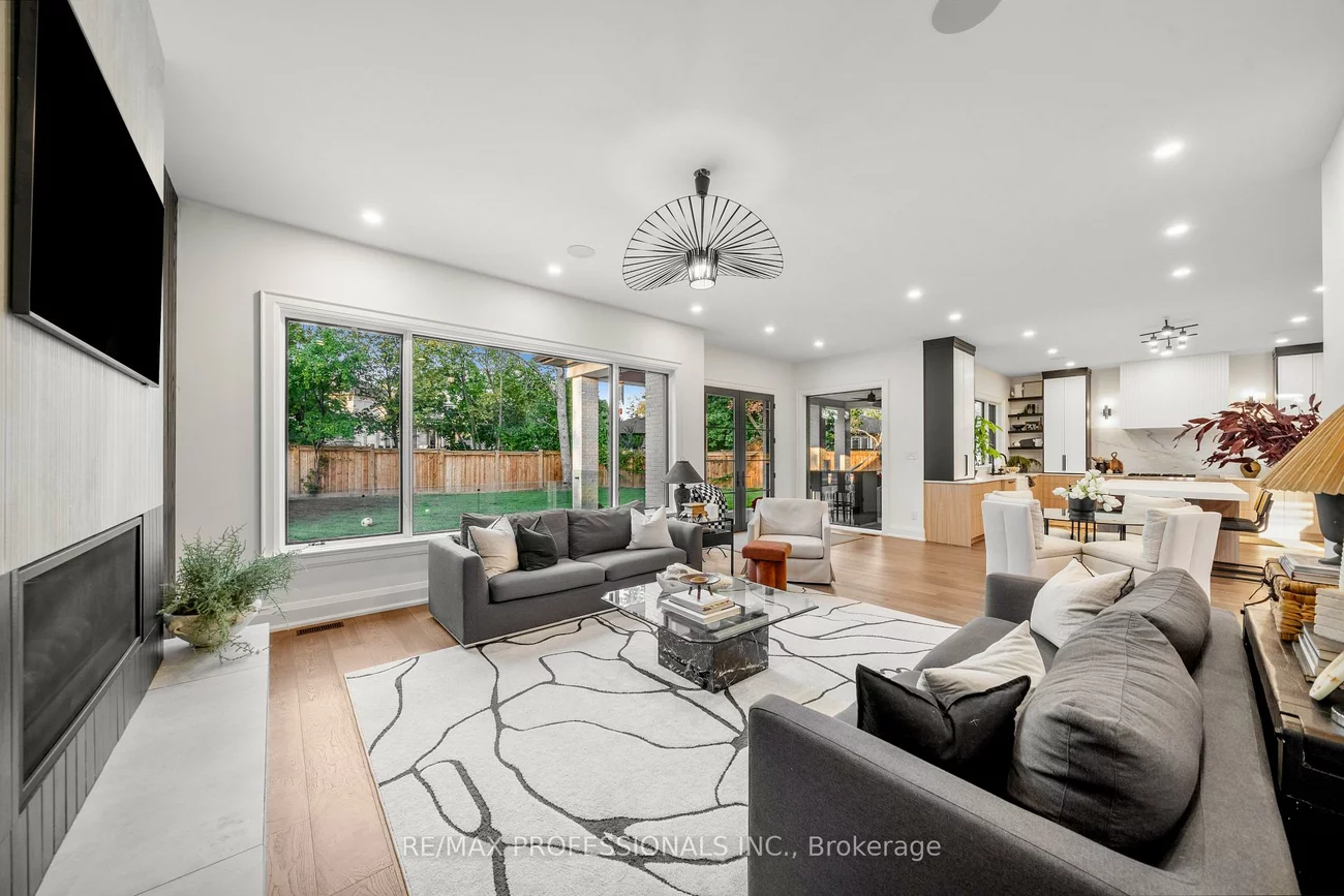 583, Weir, 1020 - WO West, Oakville