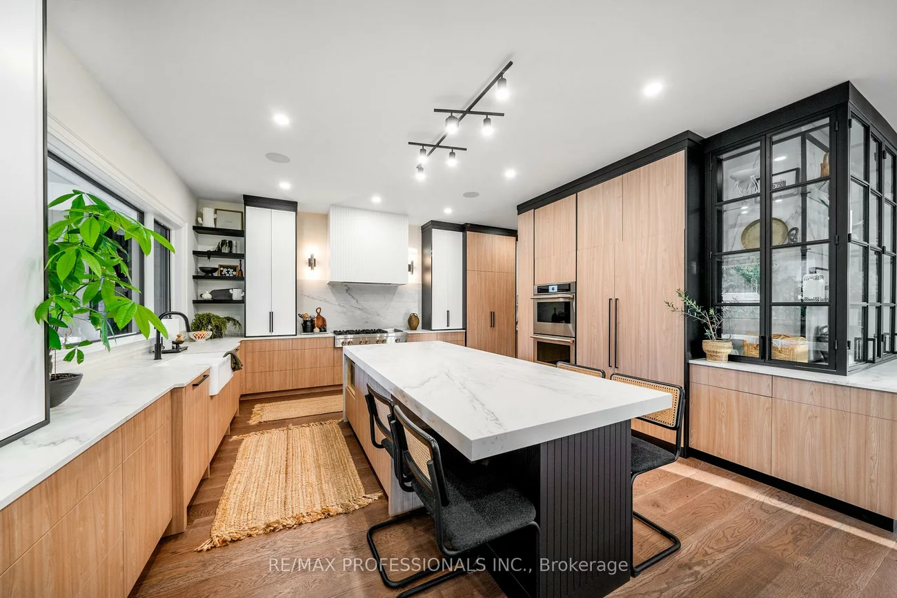 583, Weir, 1020 - WO West, Oakville