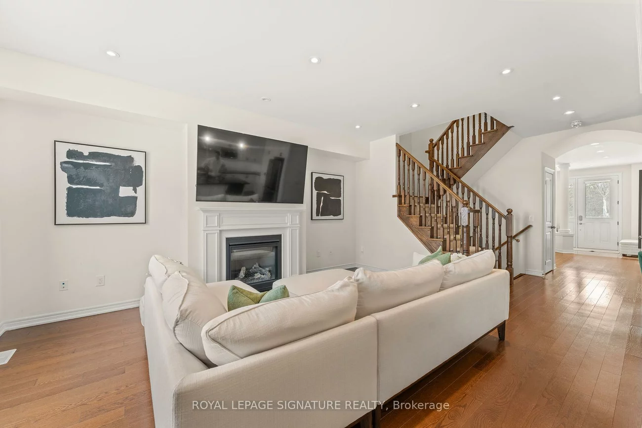 3453, Fourth, 1040 - OA Rural Oakville, Oakville