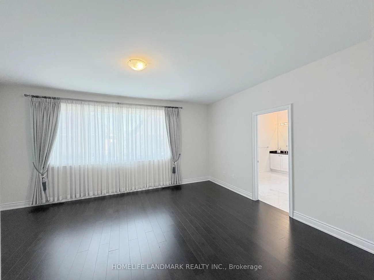 96, Threshing Mill, 1008 - GO Glenorchy, Oakville