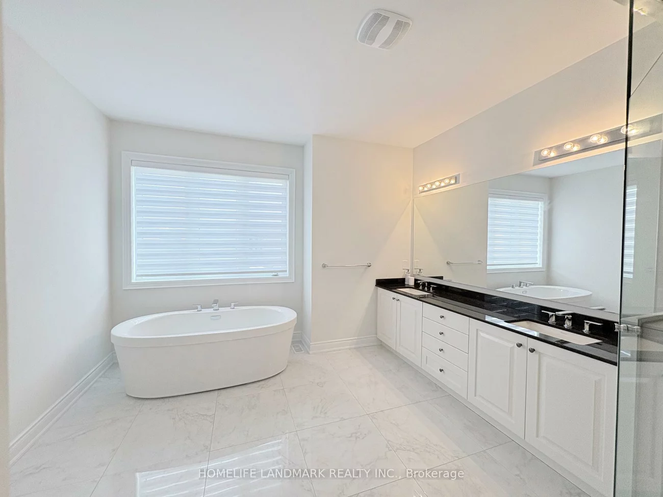 96, Threshing Mill, 1008 - GO Glenorchy, Oakville