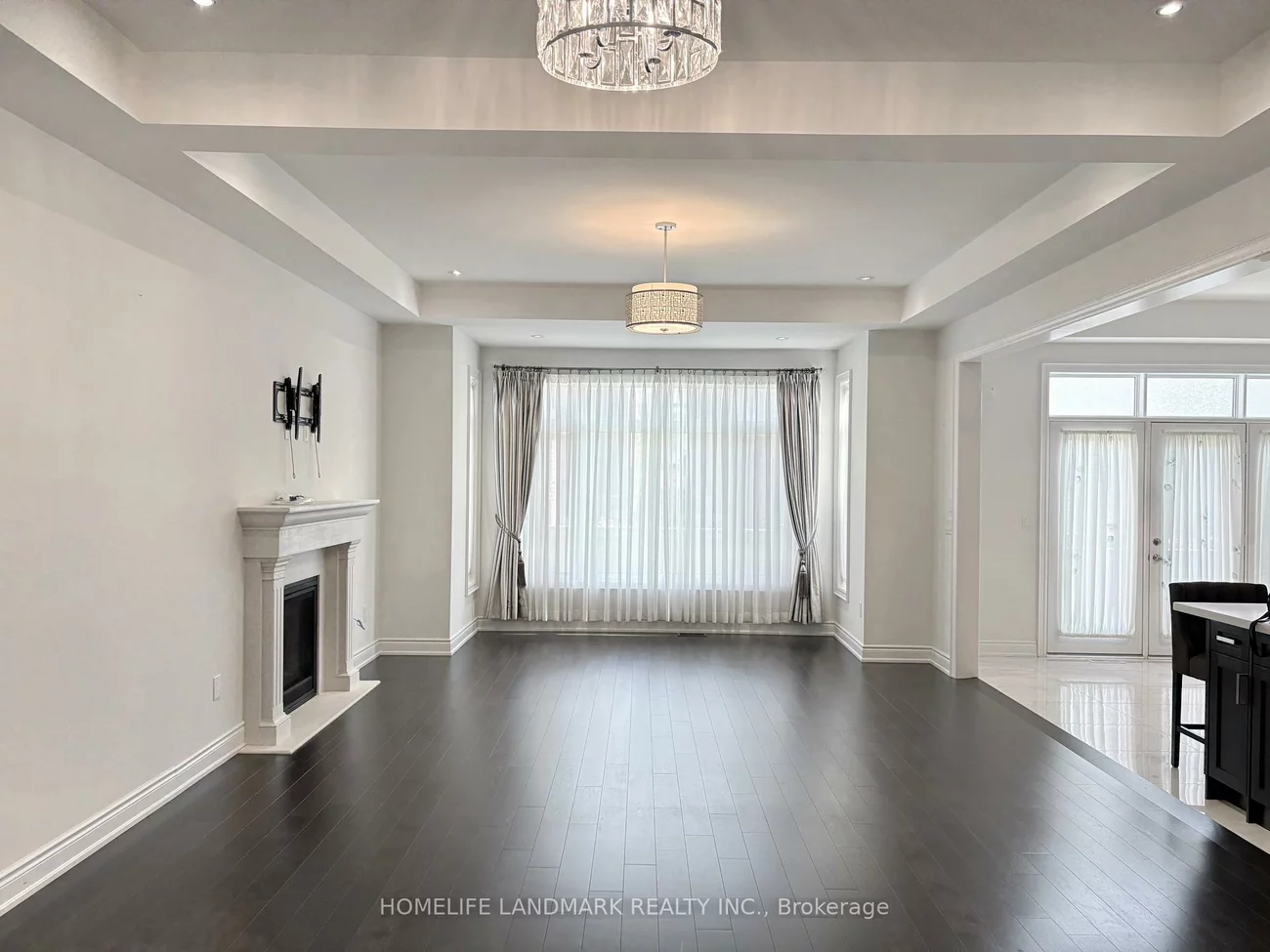 96, Threshing Mill, 1008 - GO Glenorchy, Oakville