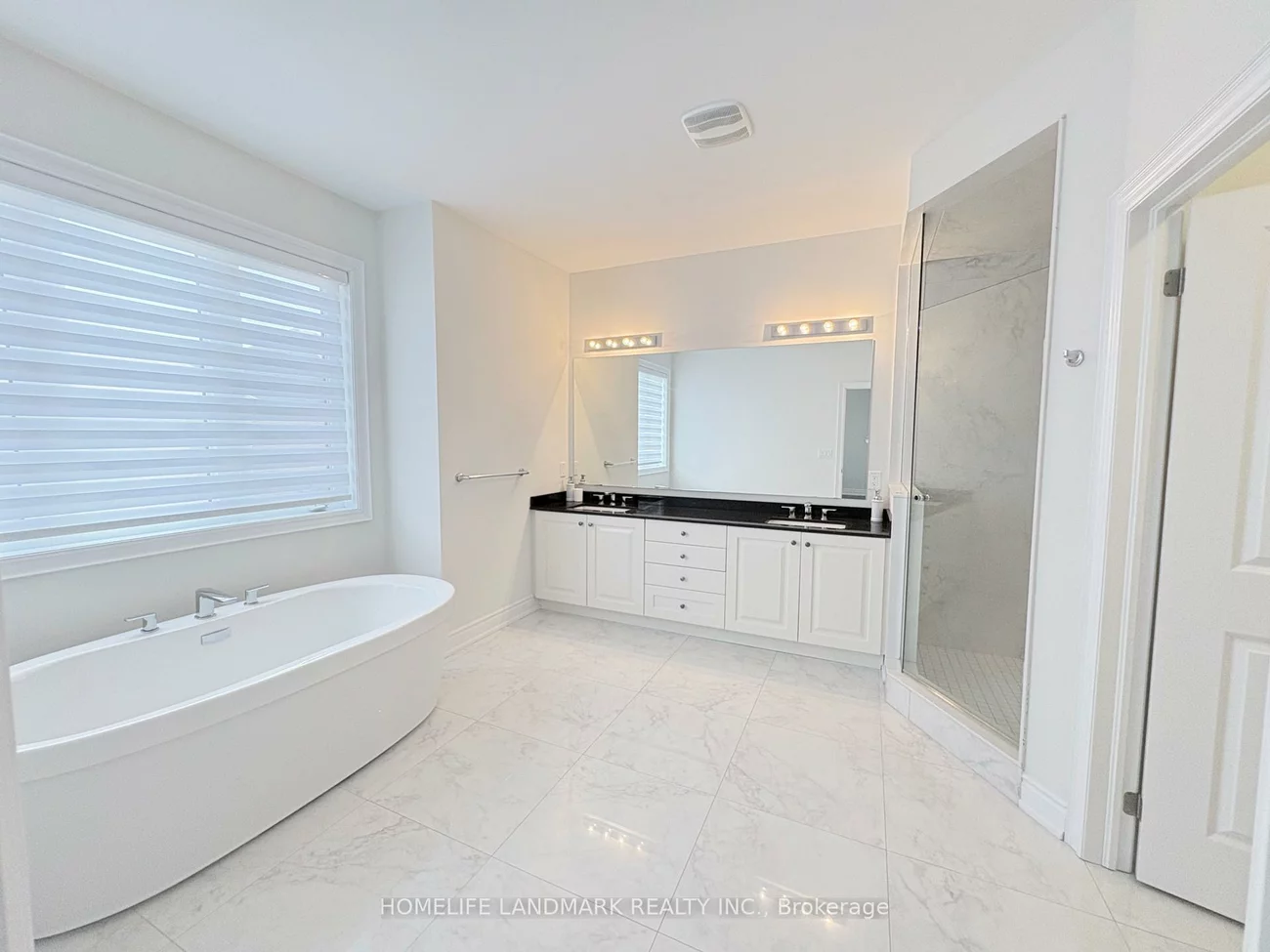 96, Threshing Mill, 1008 - GO Glenorchy, Oakville