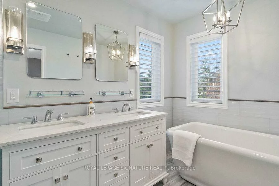 2129, Glenfield, 1022 - WT West Oak Trails, Oakville