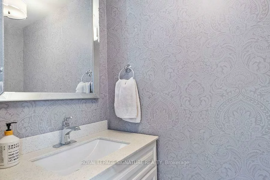 2129, Glenfield, 1022 - WT West Oak Trails, Oakville