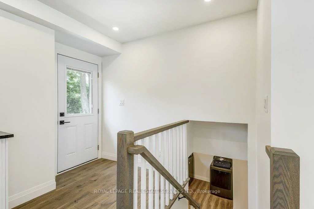 1217, Oxford, 1003 - CP College Park, Oakville