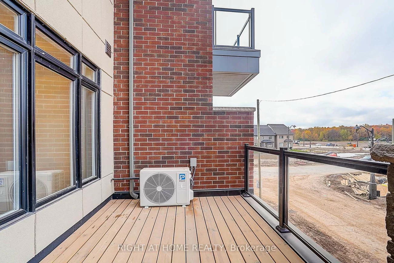 3295, Taha Gardens, 1008 - GO Glenorchy, Oakville