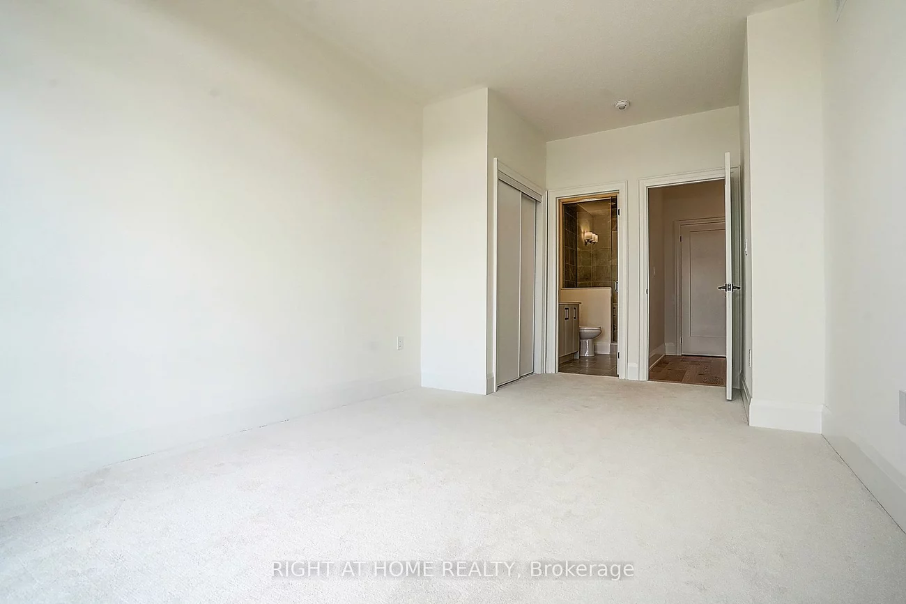 3295, Taha Gardens, 1008 - GO Glenorchy, Oakville