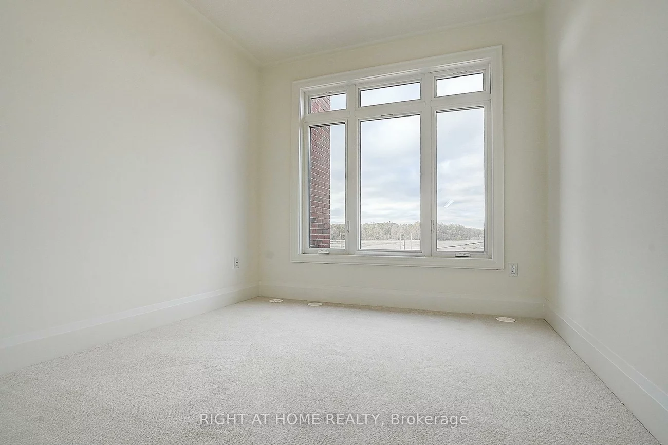 3295, Taha Gardens, 1008 - GO Glenorchy, Oakville