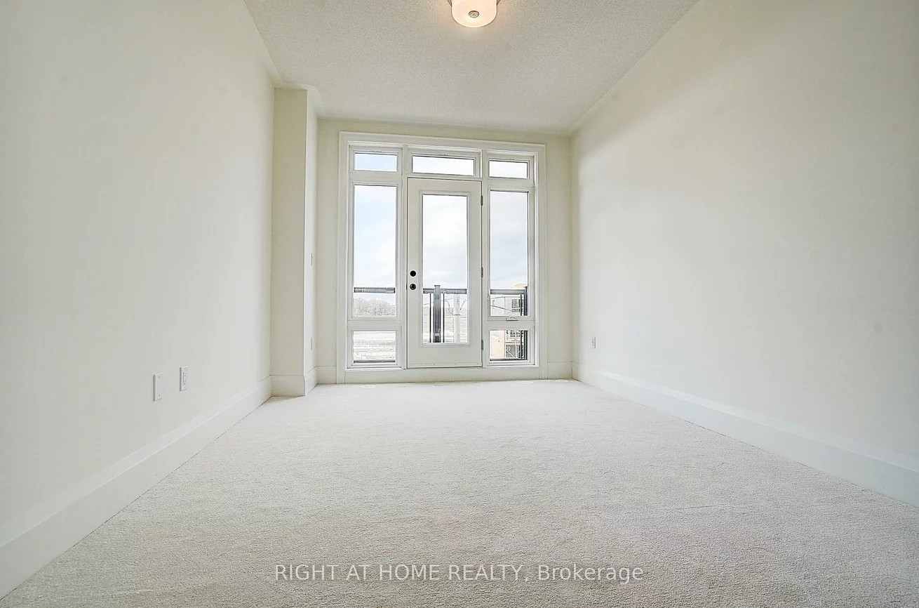 3295, Taha Gardens, 1008 - GO Glenorchy, Oakville