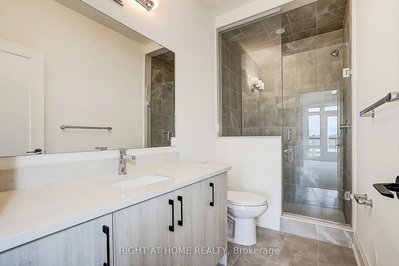 3295, Taha Gardens, 1008 - GO Glenorchy, Oakville