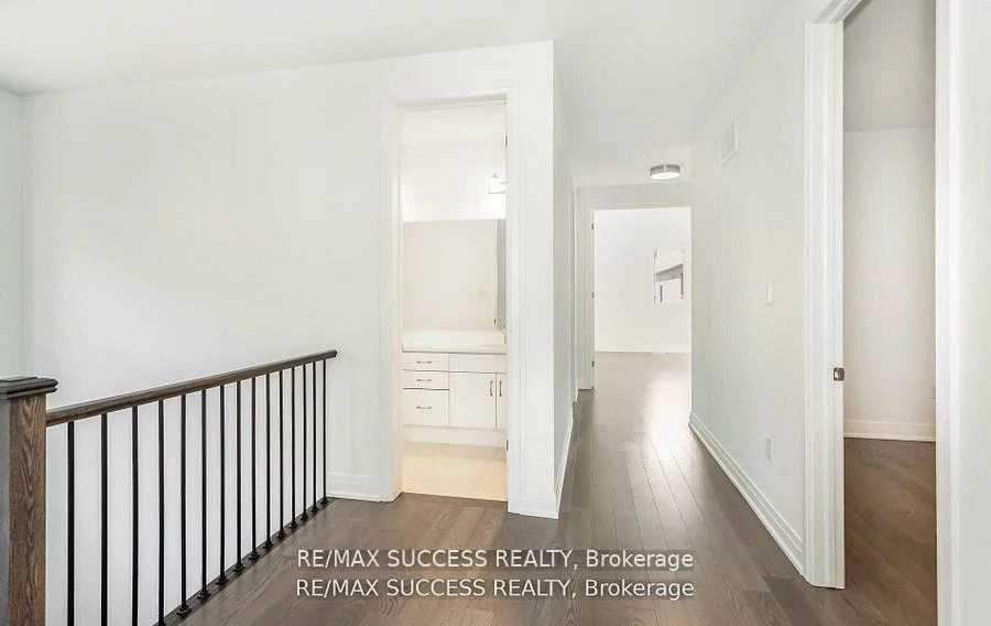 3130, Travertine, 1012 - NW Northwest, Oakville