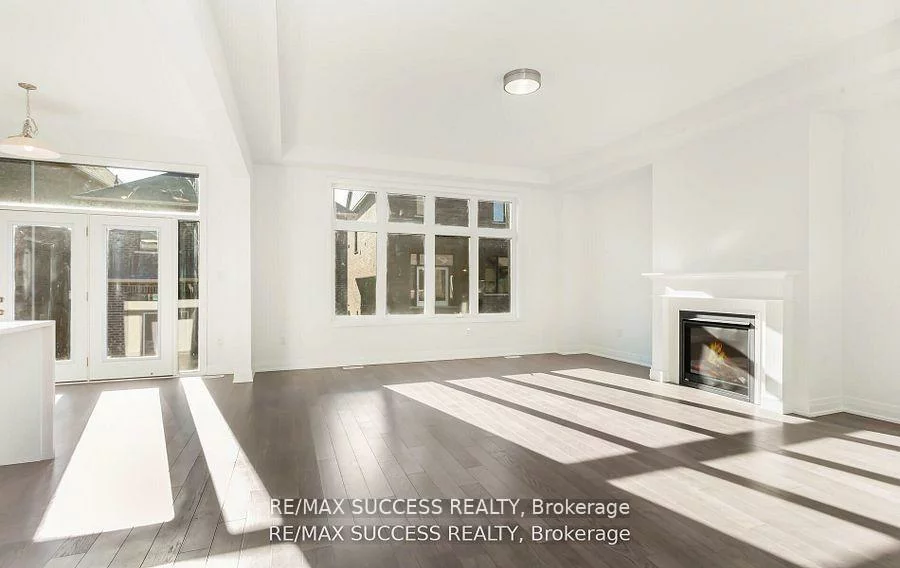 3130, Travertine, 1012 - NW Northwest, Oakville