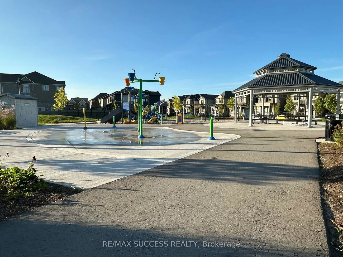 3130, Travertine, 1012 - NW Northwest, Oakville