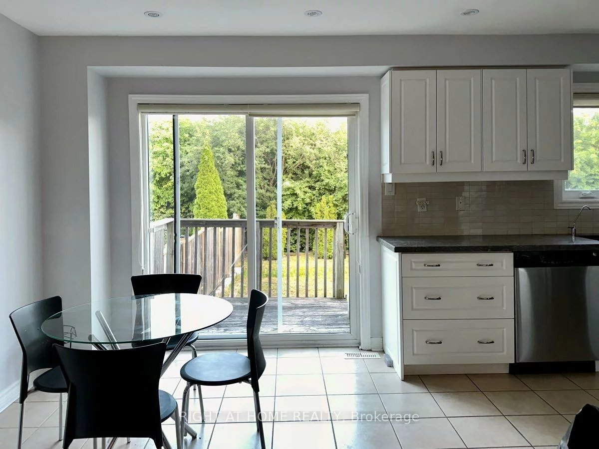 346, Riverstone, 1018 - WC Wedgewood Creek, Oakville