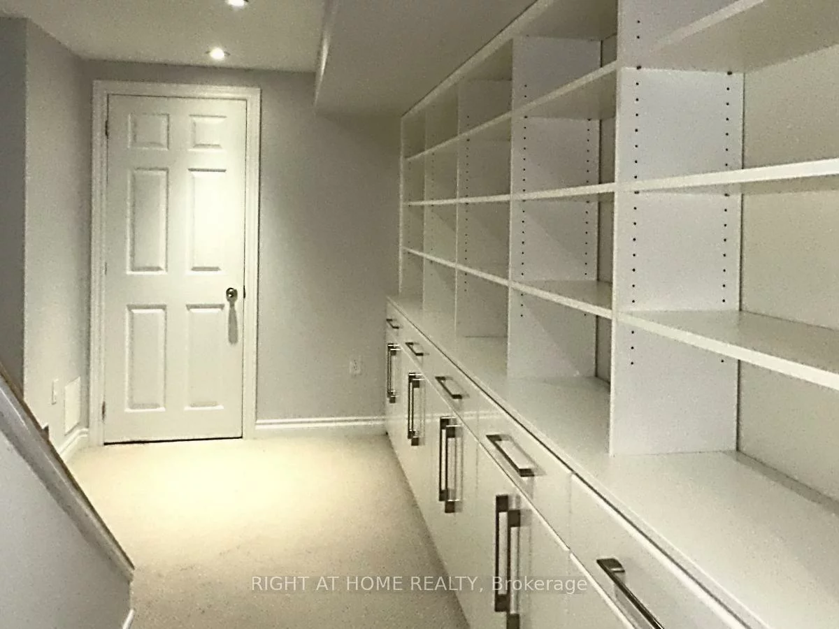 346, Riverstone, 1018 - WC Wedgewood Creek, Oakville