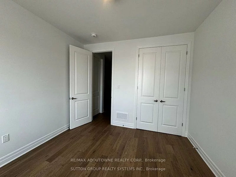 1232, Wheat Boom, 1010 - JM Joshua Meadows, Oakville