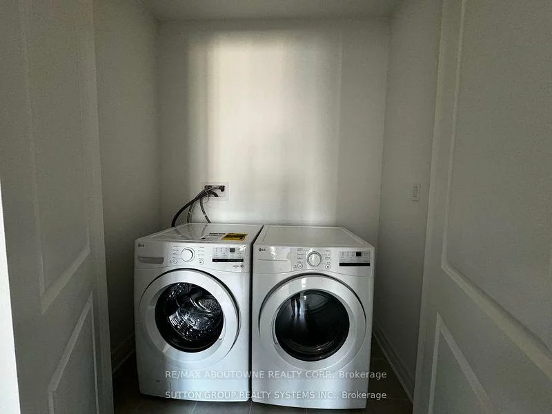 1232, Wheat Boom, 1010 - JM Joshua Meadows, Oakville