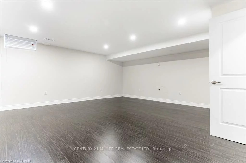 3136, Post, 1008 - GO Glenorchy, Oakville