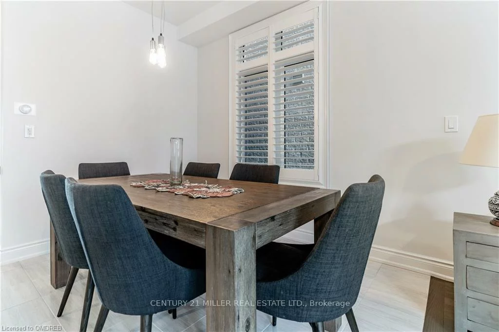 3136, Post, 1008 - GO Glenorchy, Oakville