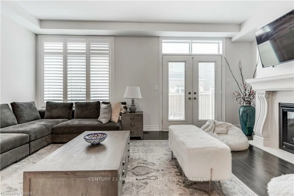 3136, Post, 1008 - GO Glenorchy, Oakville