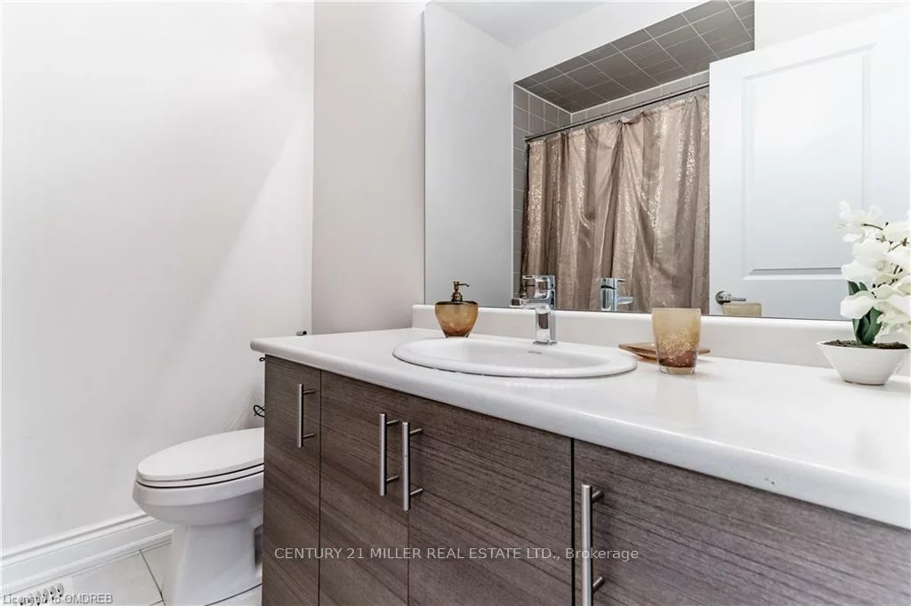 3136, Post, 1008 - GO Glenorchy, Oakville