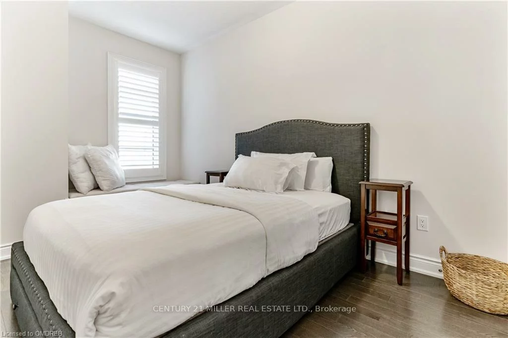 3136, Post, 1008 - GO Glenorchy, Oakville