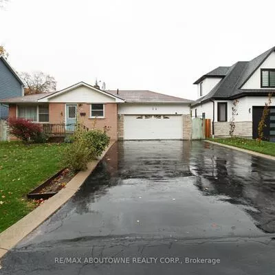 34, Glenmanor, 1002 - CO Central, Oakville