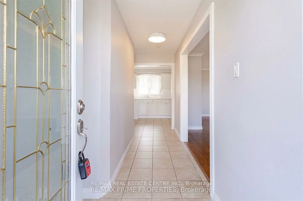 492, Pinegrove, 1020 - WO West, Oakville