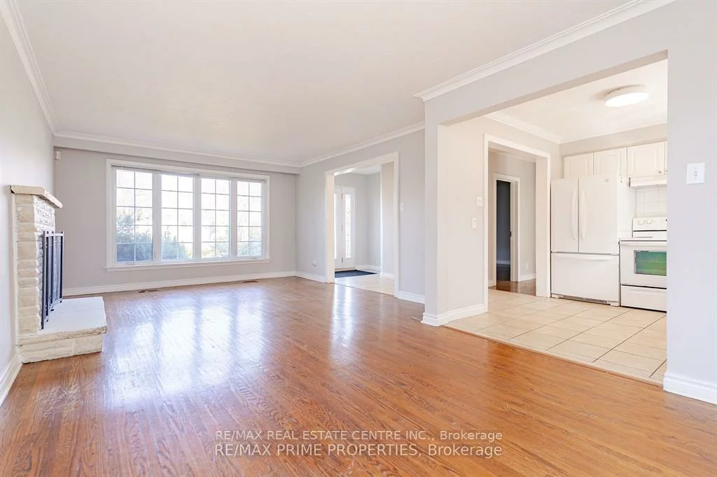 492, Pinegrove, 1020 - WO West, Oakville