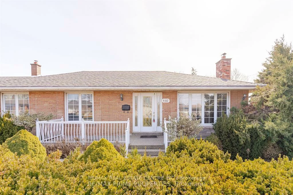 492, Pinegrove, 1020 - WO West, Oakville