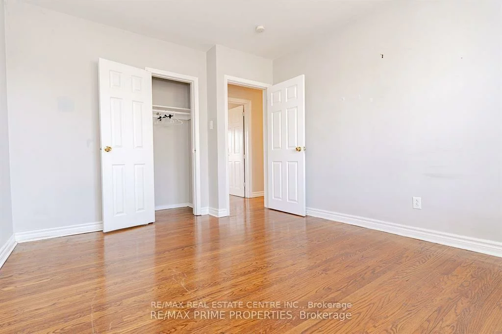 492, Pinegrove, 1020 - WO West, Oakville