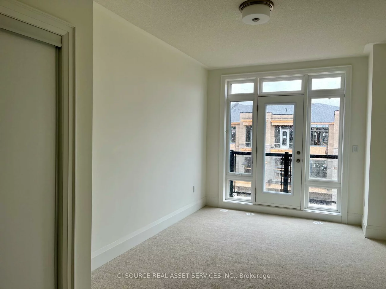 3322, Azam, 1008 - GO Glenorchy, Oakville