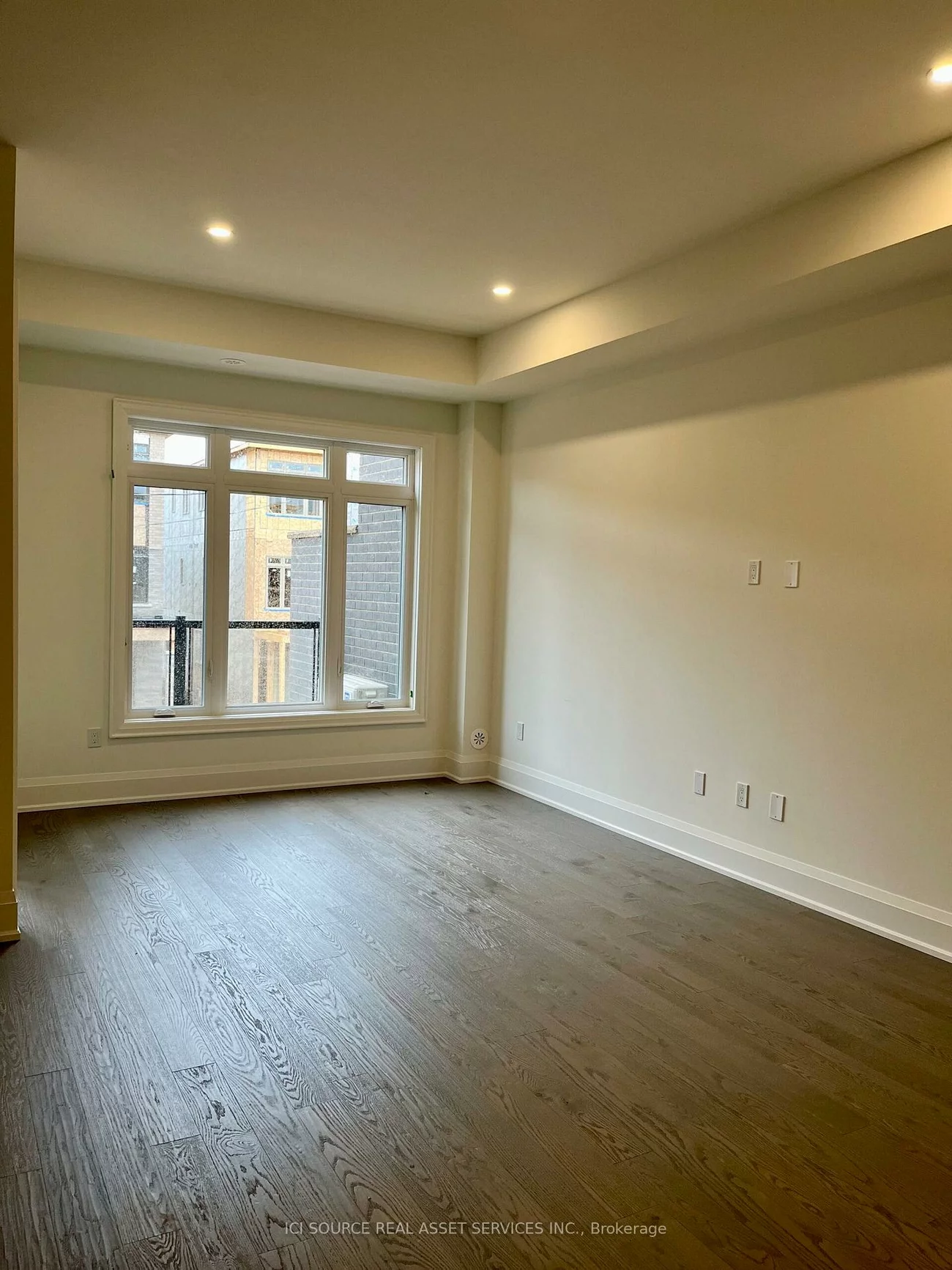 3322, Azam, 1008 - GO Glenorchy, Oakville