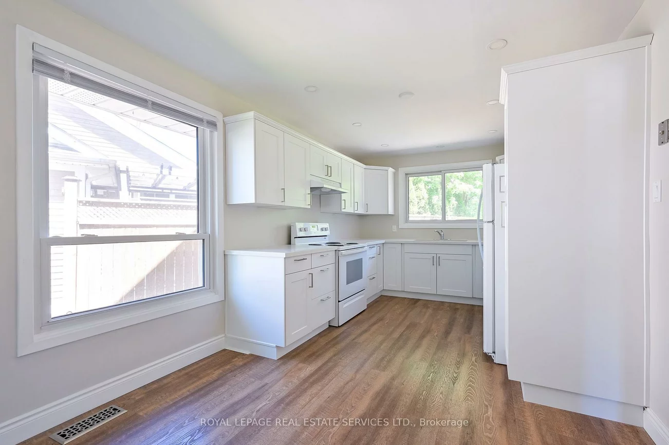 2471, Meadowood, 1001 - BR Bronte, Oakville