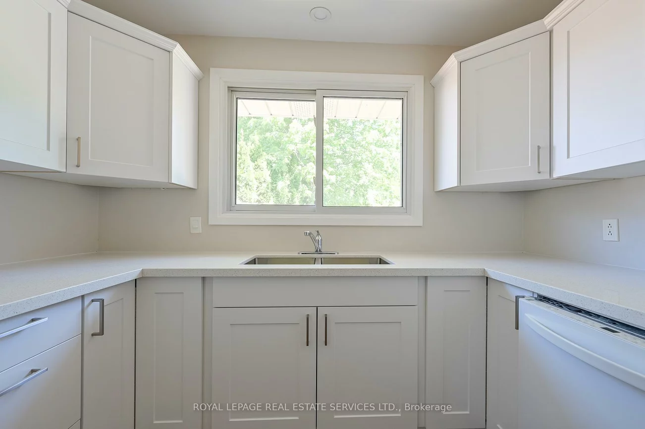 2471, Meadowood, 1001 - BR Bronte, Oakville