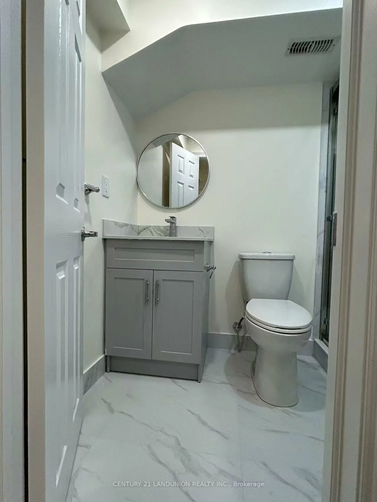 2238, Gladacres, 1019 - WM Westmount, Oakville