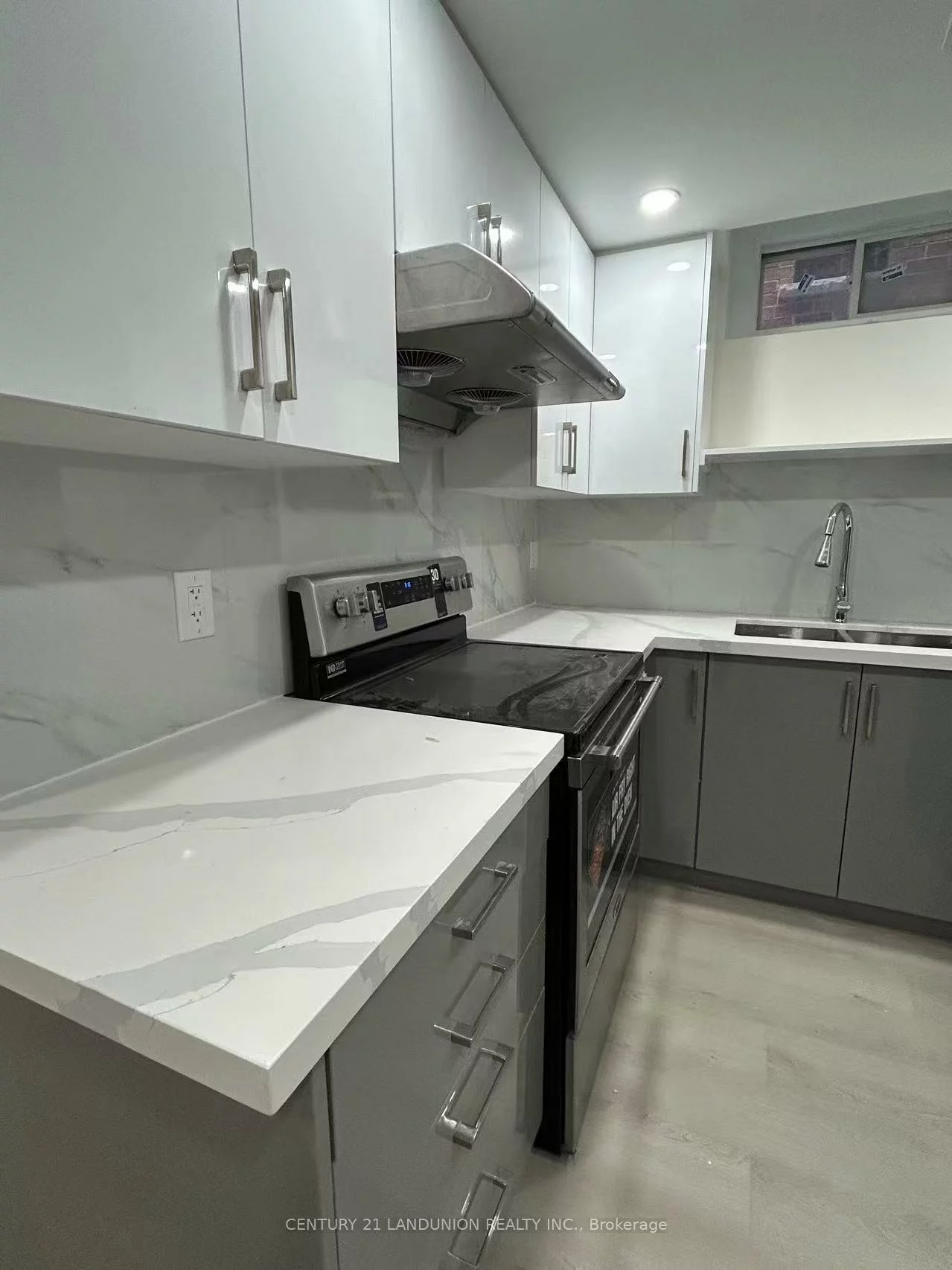 2238, Gladacres, 1019 - WM Westmount, Oakville