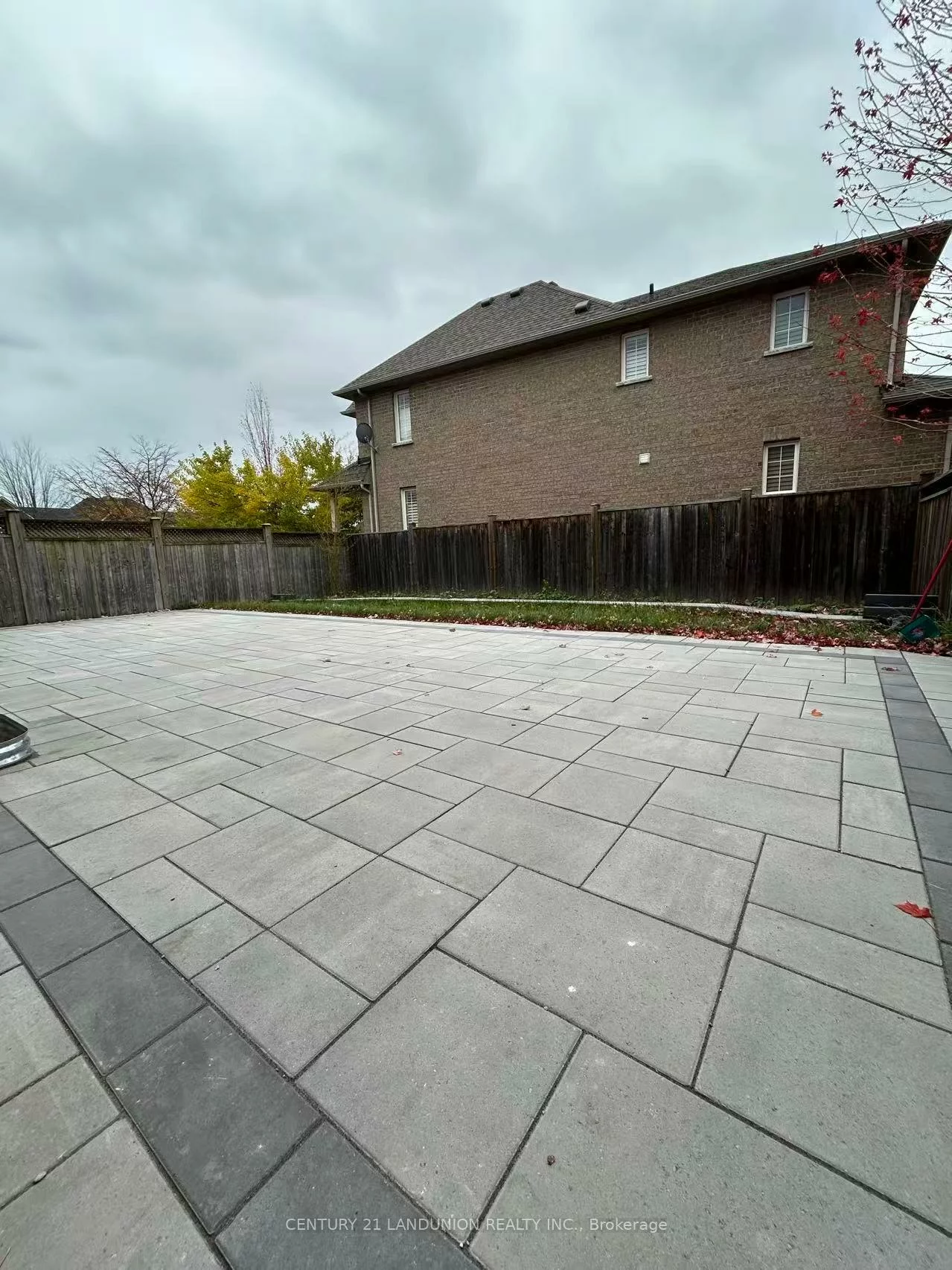 2238, Gladacres, 1019 - WM Westmount, Oakville