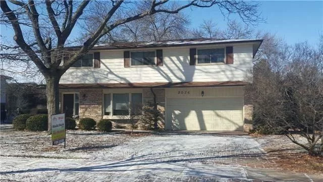 2075, Salmon, 1001 - BR Bronte, Oakville