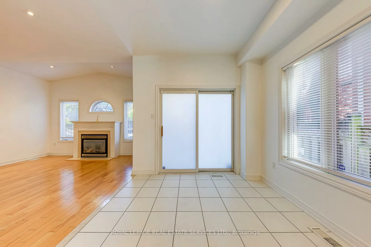 2457, Hilda, 1009 - JC Joshua Creek, Oakville